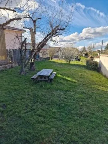 Pensionat Les Cerisiers 2 2 Nogaro